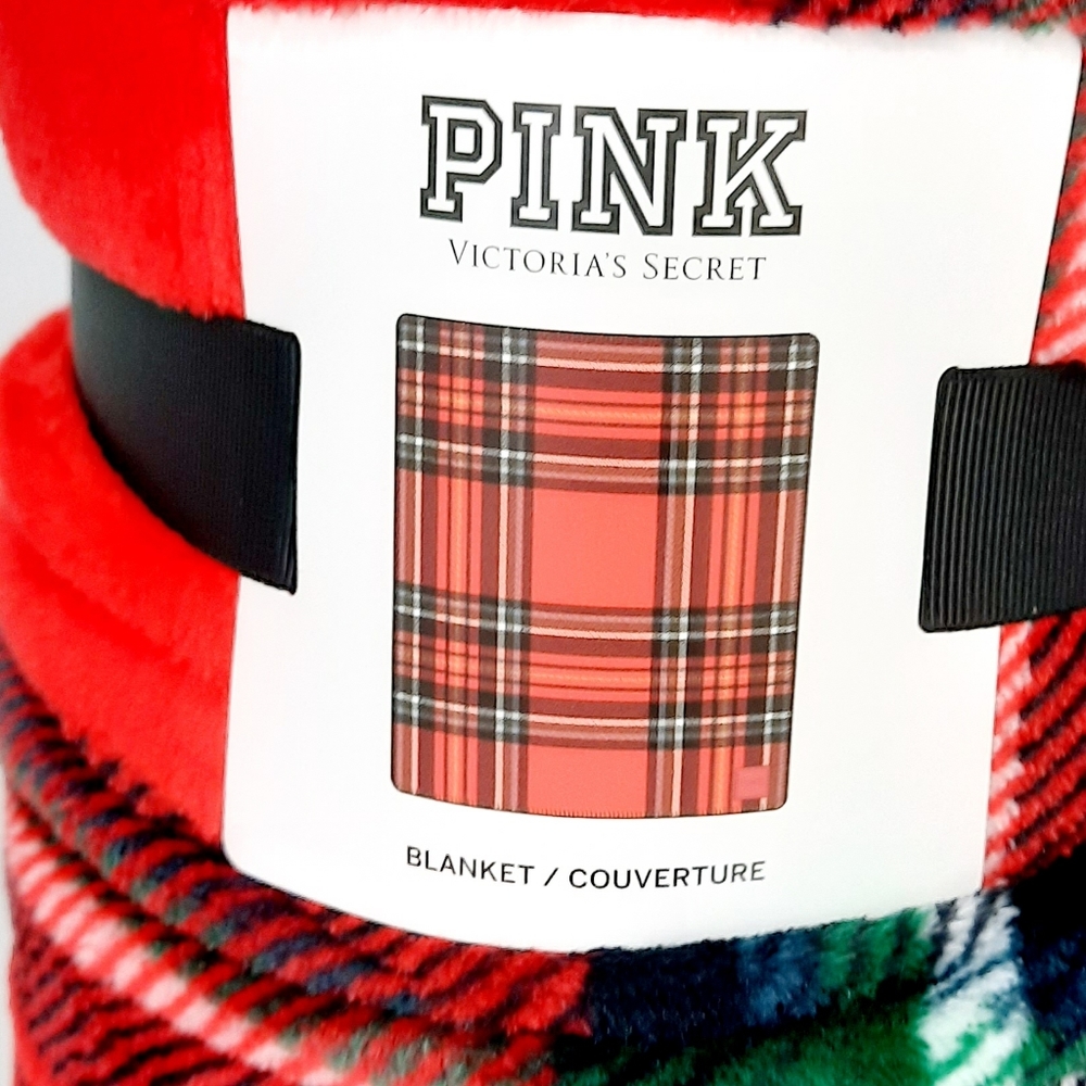 Victoria’s Secret Softy Blanket NWT